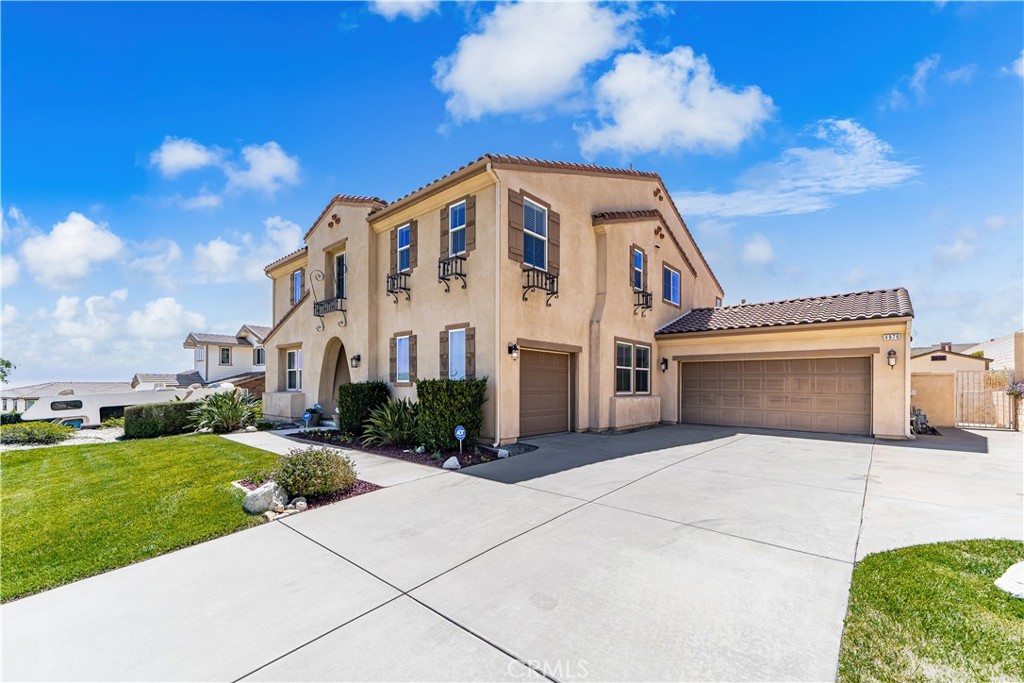 4976 Golden Ridge Place