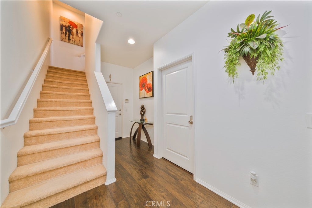 908 N Bouquet Court F, Azusa CA 91702