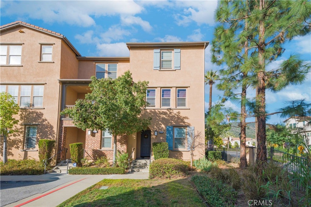 908 N Bouquet Court