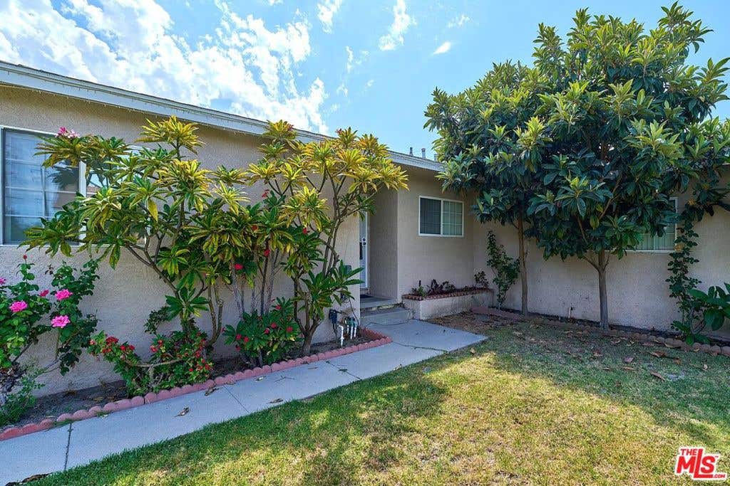 Photo of 1436 W Valencia Drive, Fullerton, CA 92833 (MLS # 26871687)