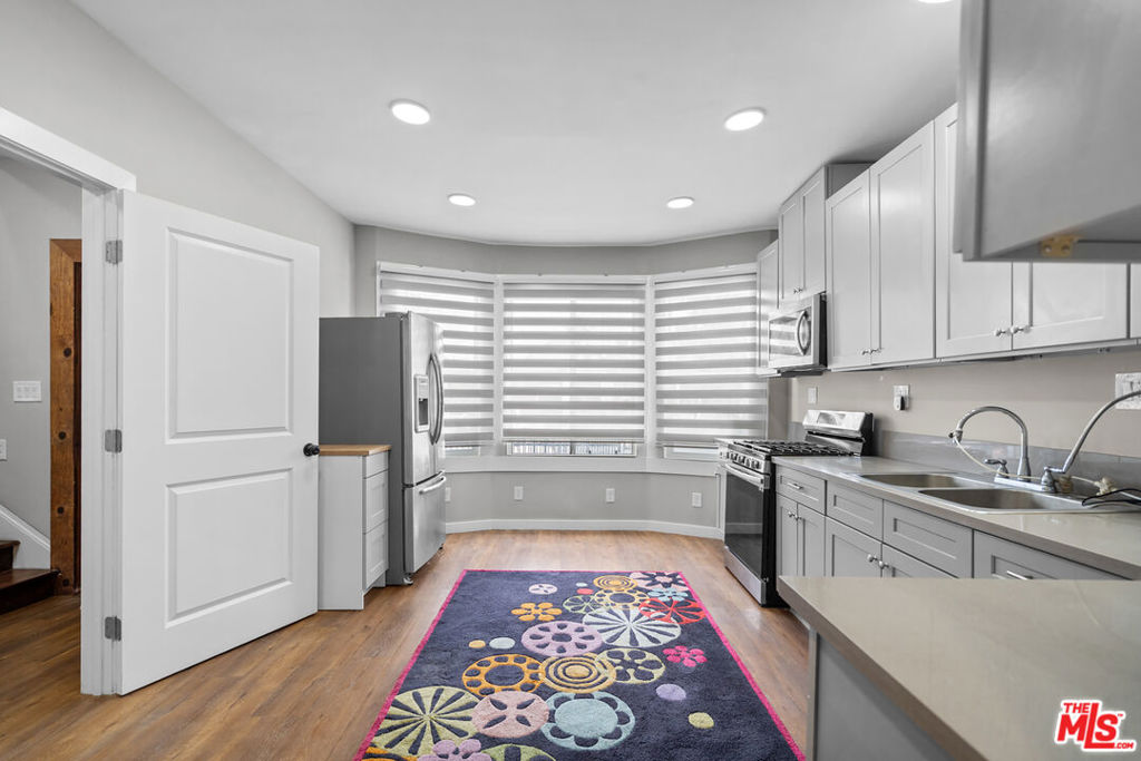 1132 E 27th Street