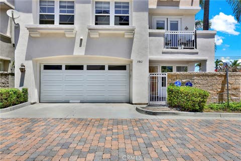 Photo of 7861 Daisy CIR, Huntington Beach, CA 92648 (MLS # OC26160503)