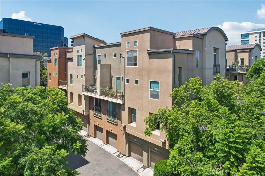 617 Rockefeller, Irvine CA 92612 - Photo 16