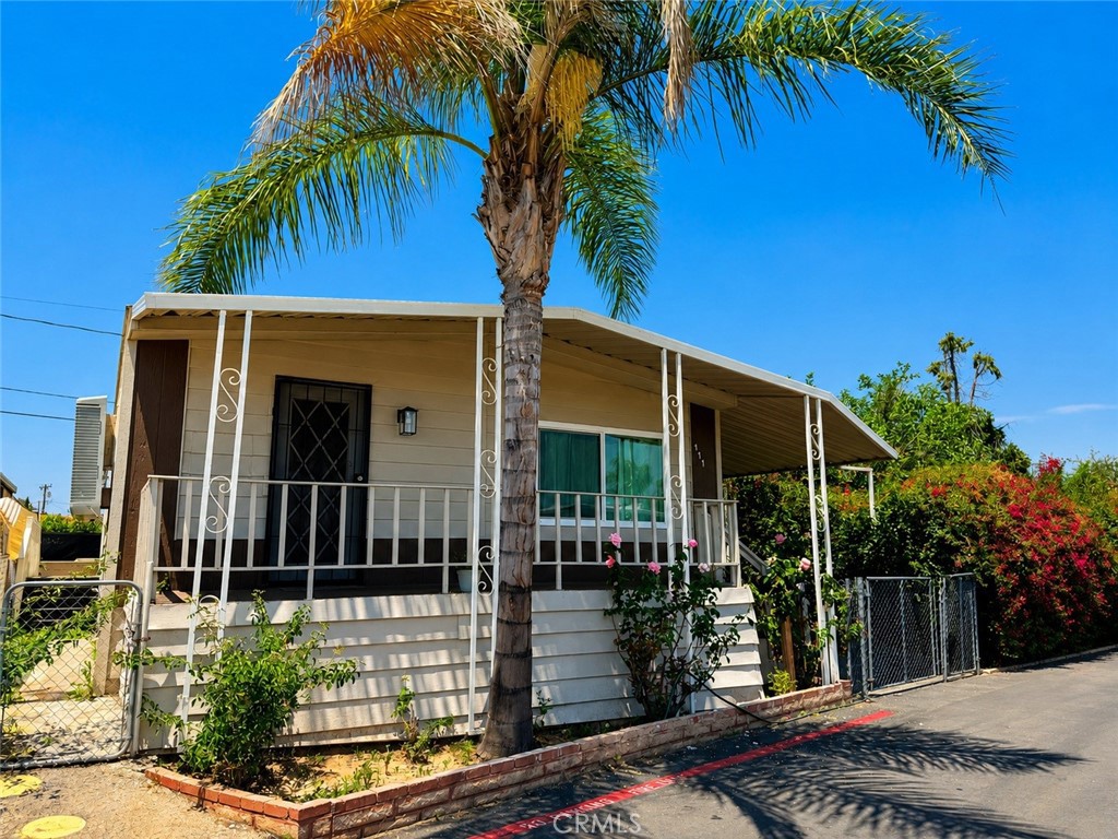 160 S Eucalyptus Avenue 111