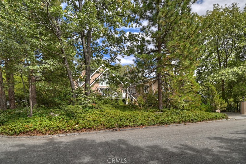 Arrowhead Woods (AWHW) - Residential