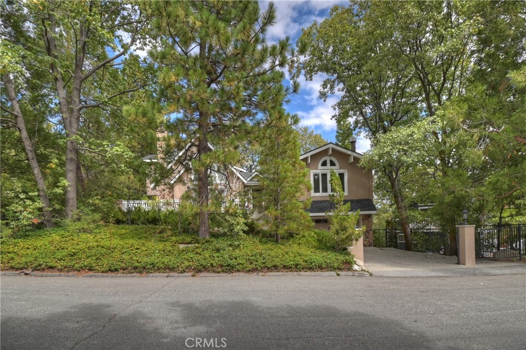 Arrowhead Woods (AWHW) - Residential