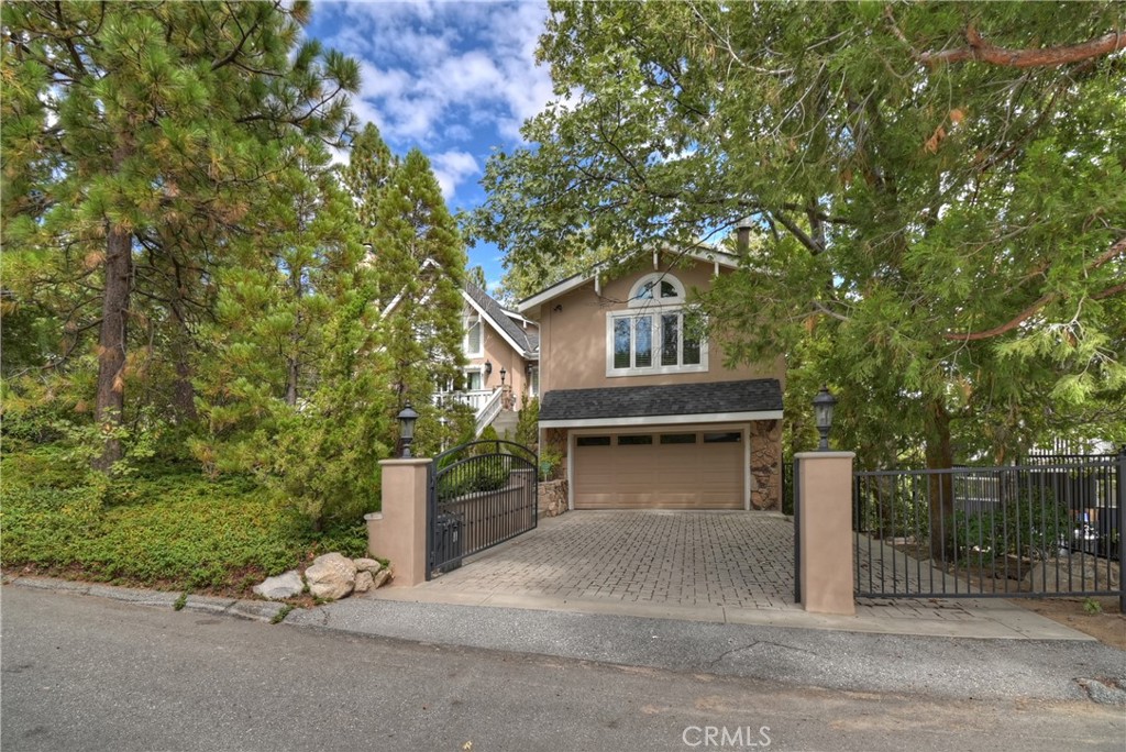 Arrowhead Woods (AWHW) - Residential