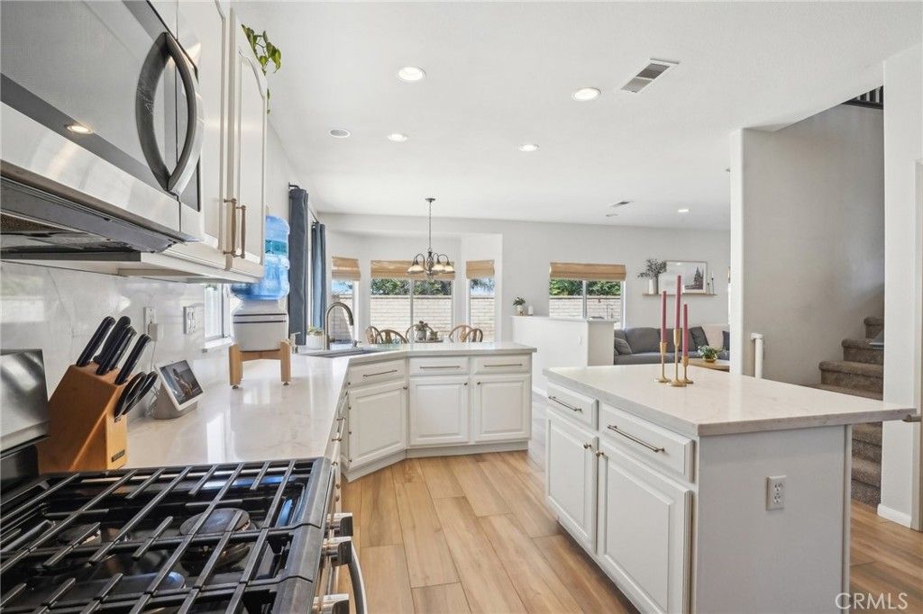 listing image 130728962395091891664