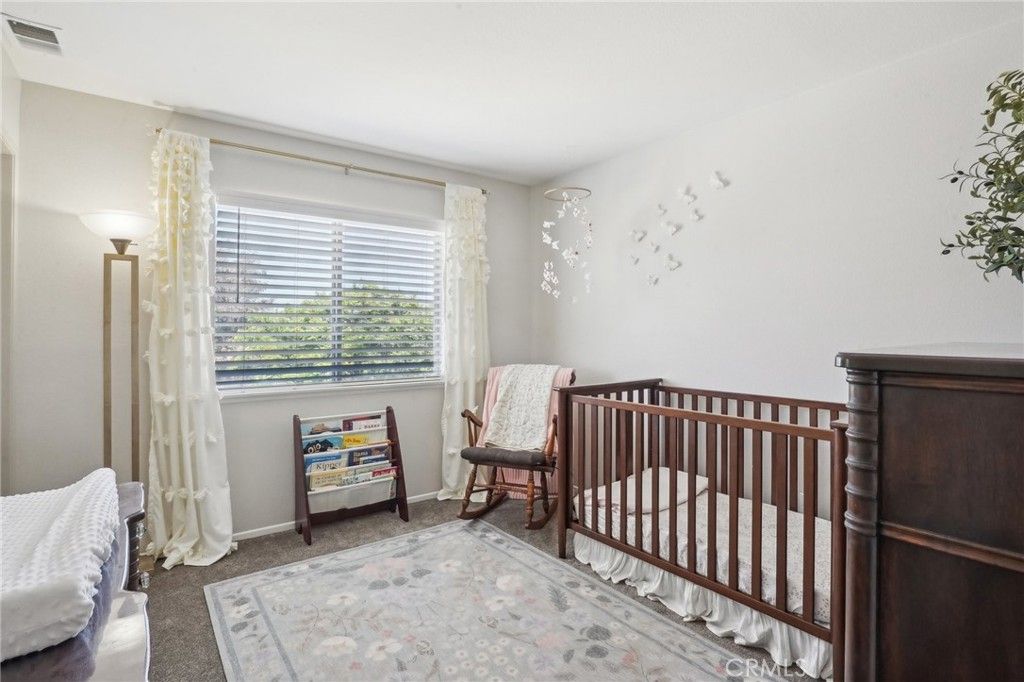 listing image 130726746085554498670