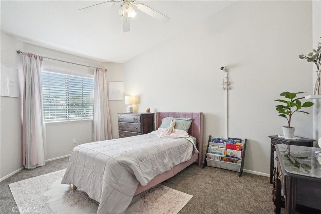 listing image 130726878315461220940