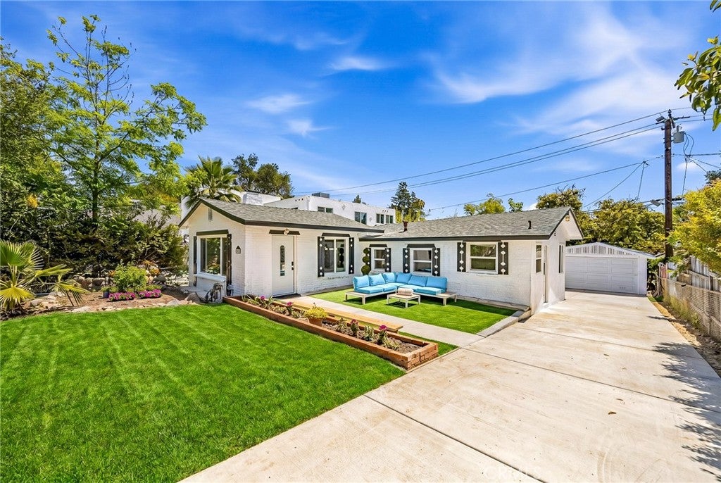 1280 E Woodbury RD, Pasadena CA 91104