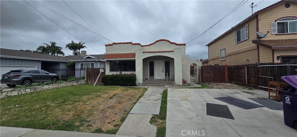 1751 W Arlington Street