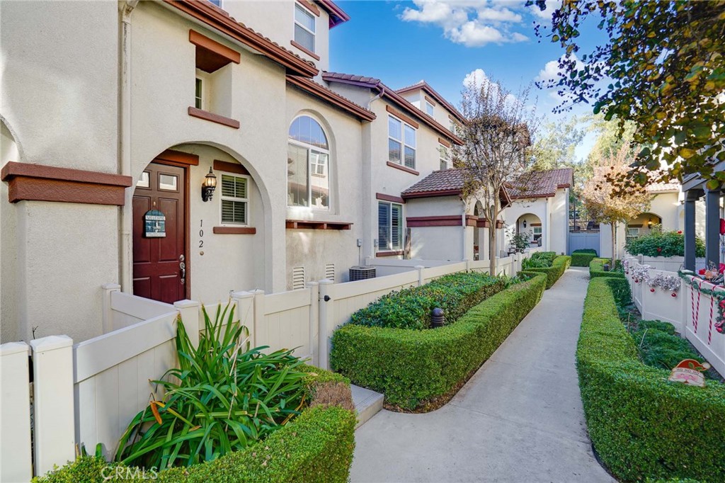 33580 Willow Haven 102