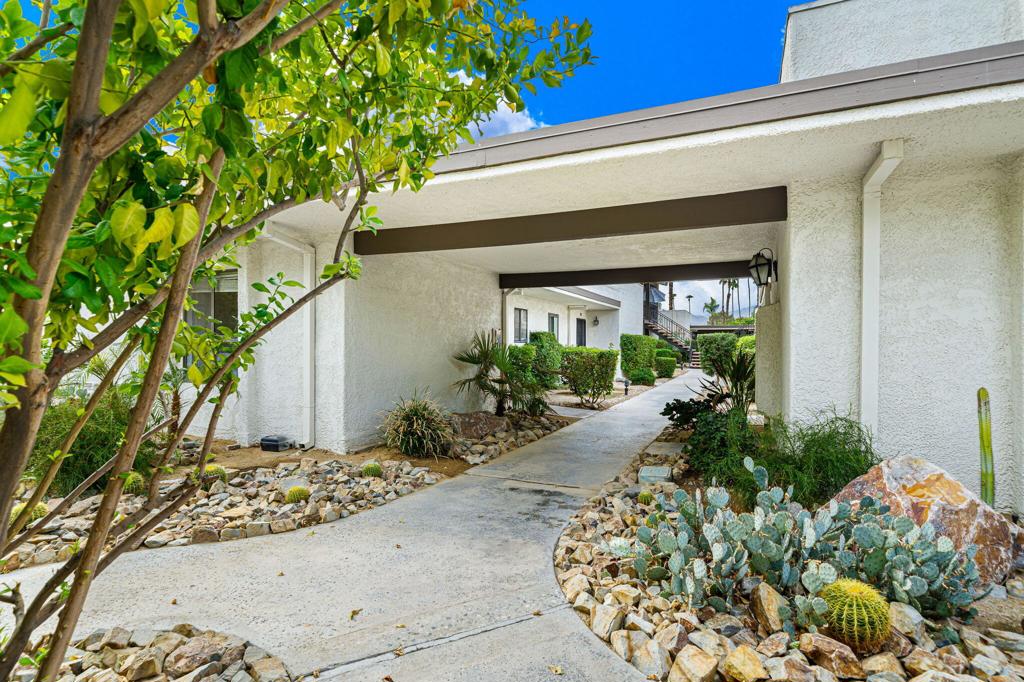 1150 E Palm Canyon Drive 38