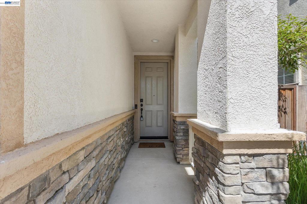 1169 Hillery Way