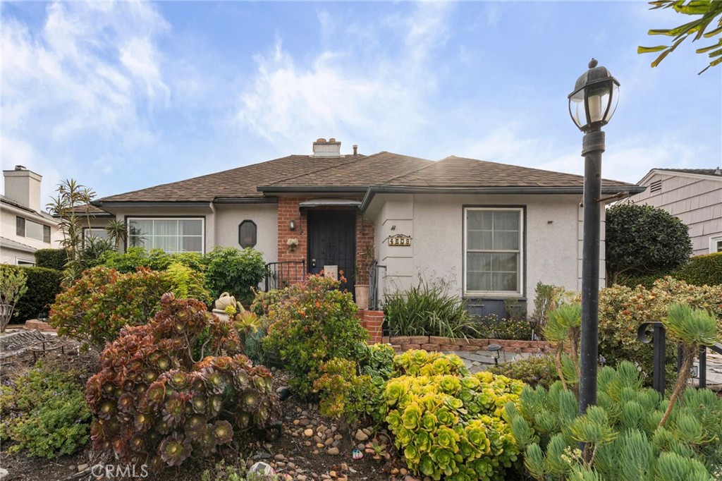4608 Valencia