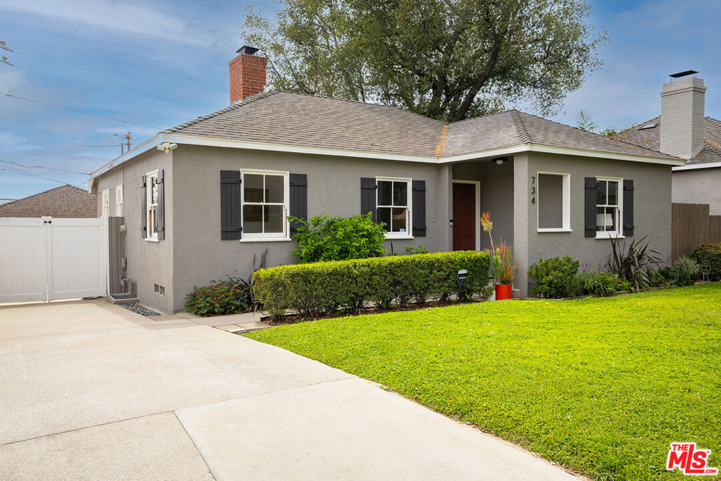 734 E Mendocino Street