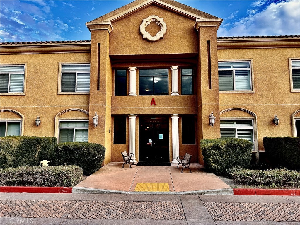 13798 Roswell AVE