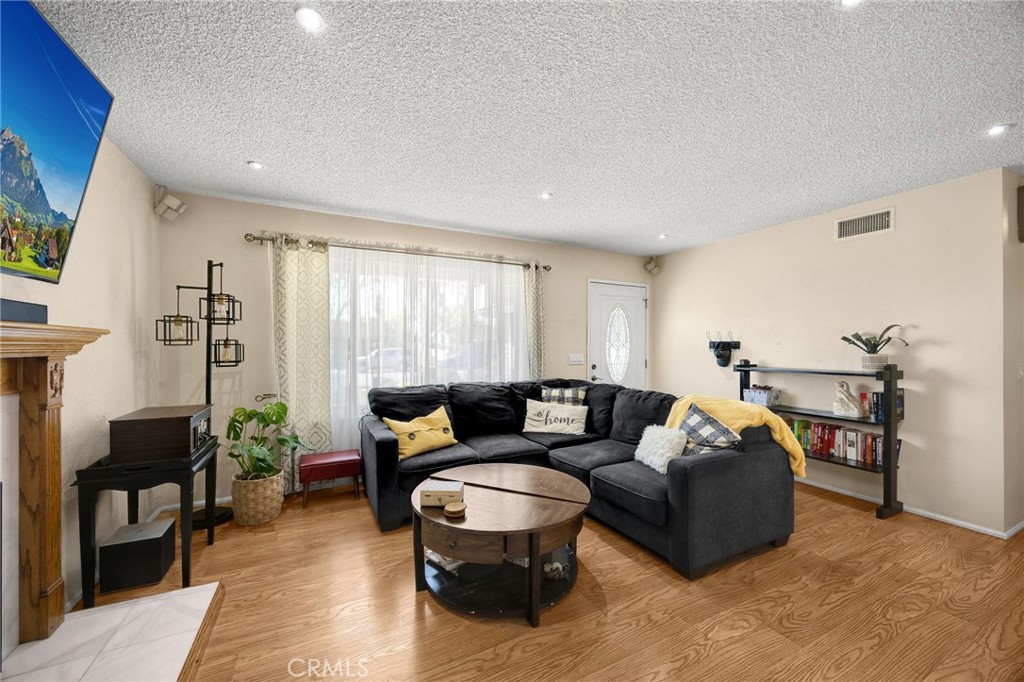 17381 Yorkshire Avenue