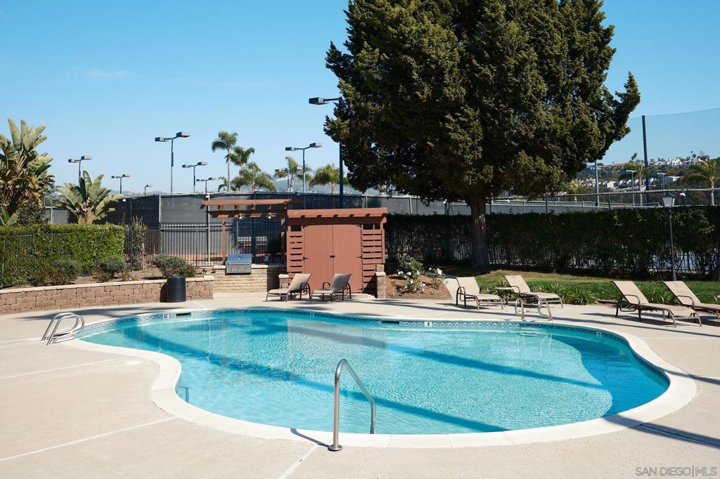 La Costa - Residential
