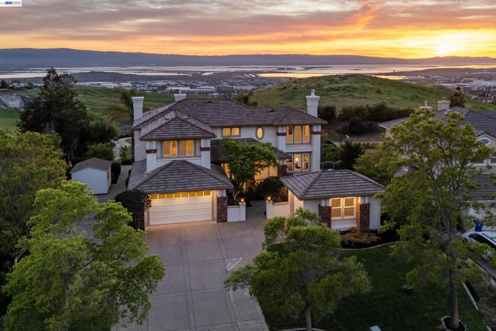 Photo of 47849 Avalon Heights Ter, Fremont, CA 94539 (MLS # 41126643)