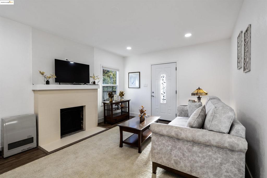 WEST BERKELEY - Residential