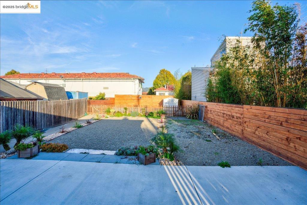 WEST BERKELEY - Residential