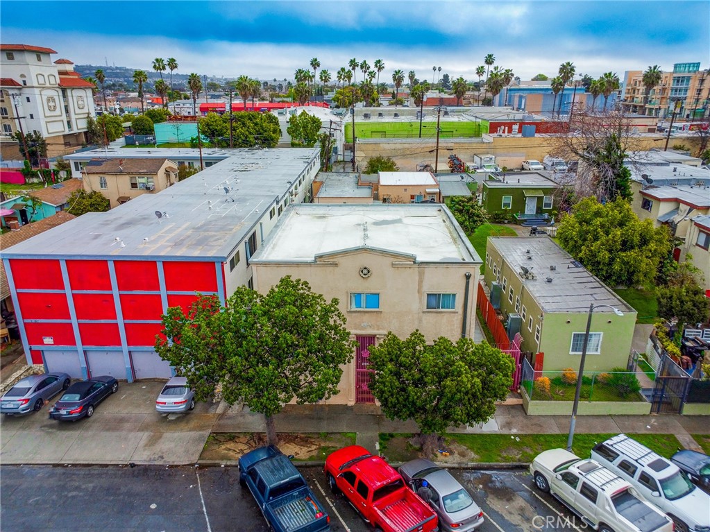 1640 Locust Avenue