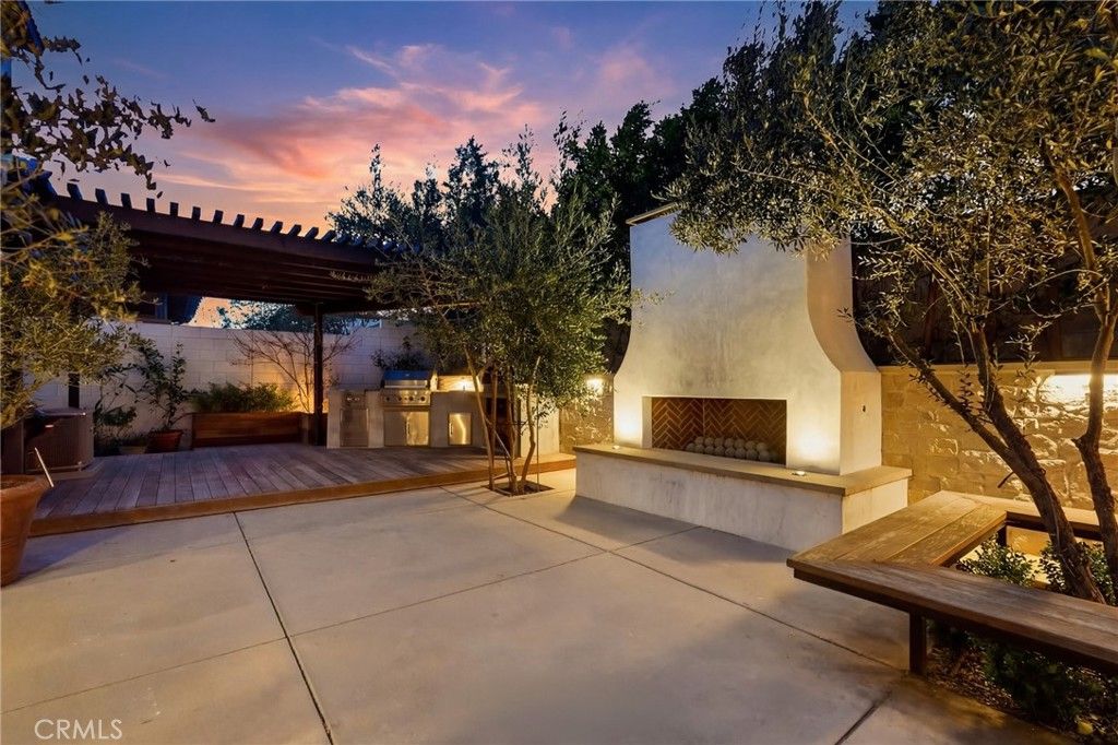 Photo of 5251 Grassland Avenue, Fontana, CA 92336 (MLS # CV26054629)