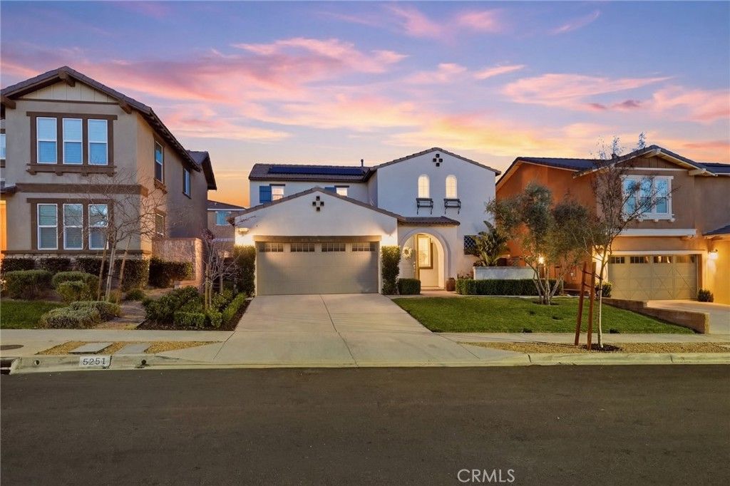 Photo of 5251 Grassland Avenue, Fontana, CA 92336 (MLS # CV26054629)