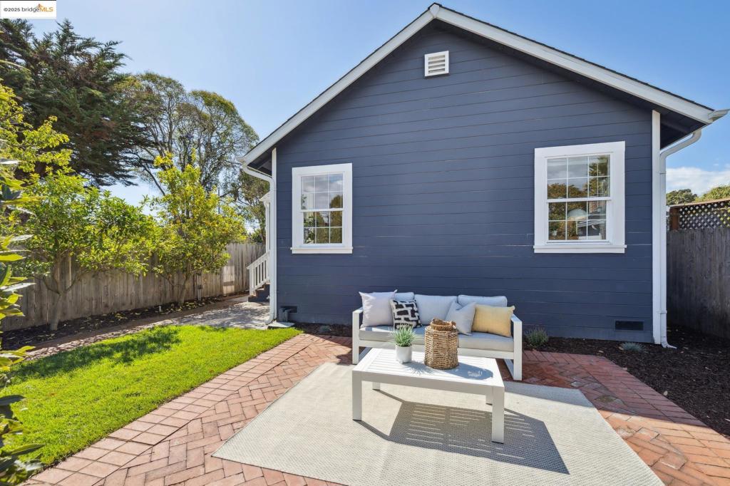 OCEAN VIEW - Residential
