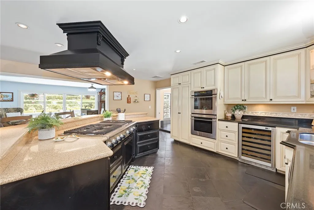 Yorba Linda, California 92886, United States, 4 Bedrooms Bedrooms, ,3 BathroomsBathrooms,Residential,Active,187236