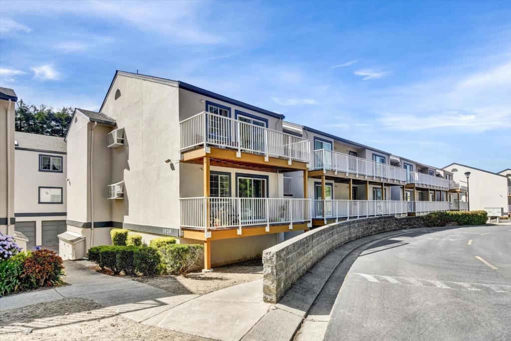 1026 San Luis Circle 707