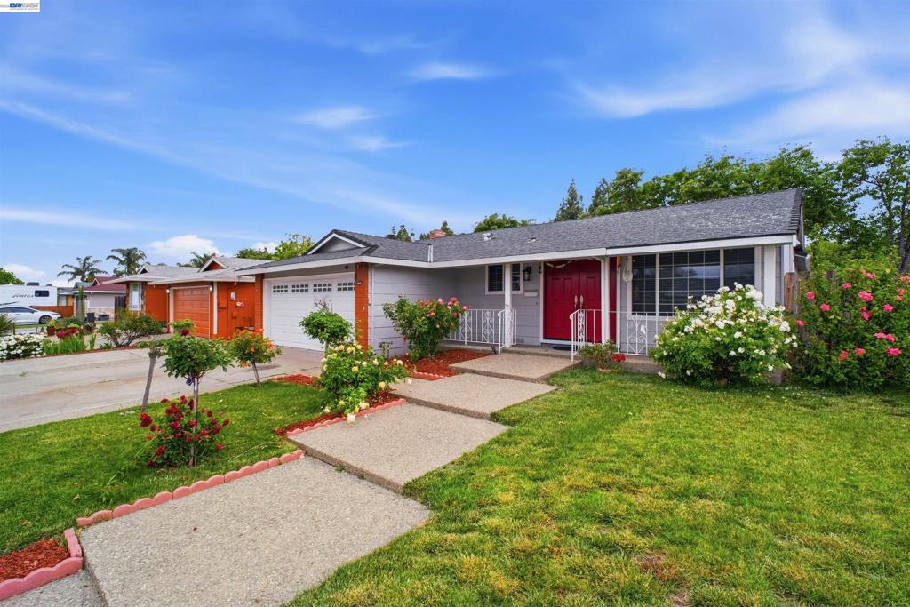 32252 Valiant Way