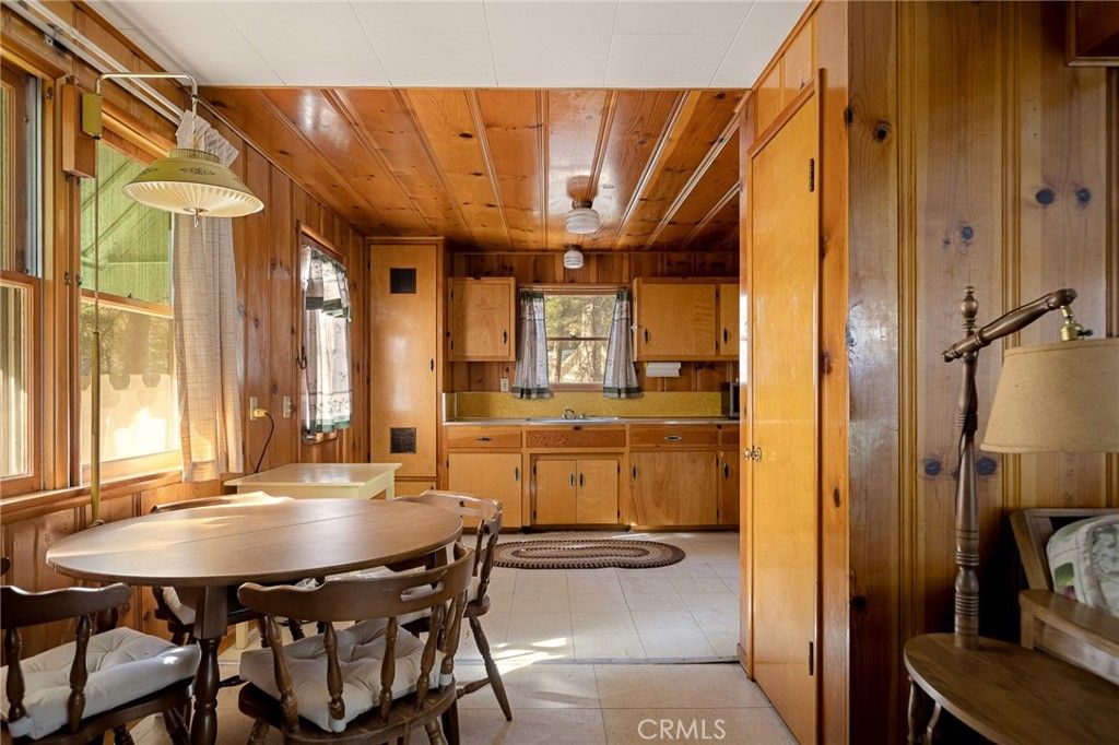 listing image 130726310183803731467