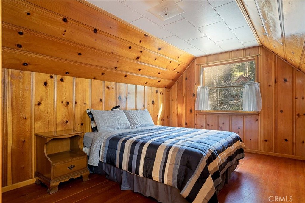 listing image 130722769765859260995