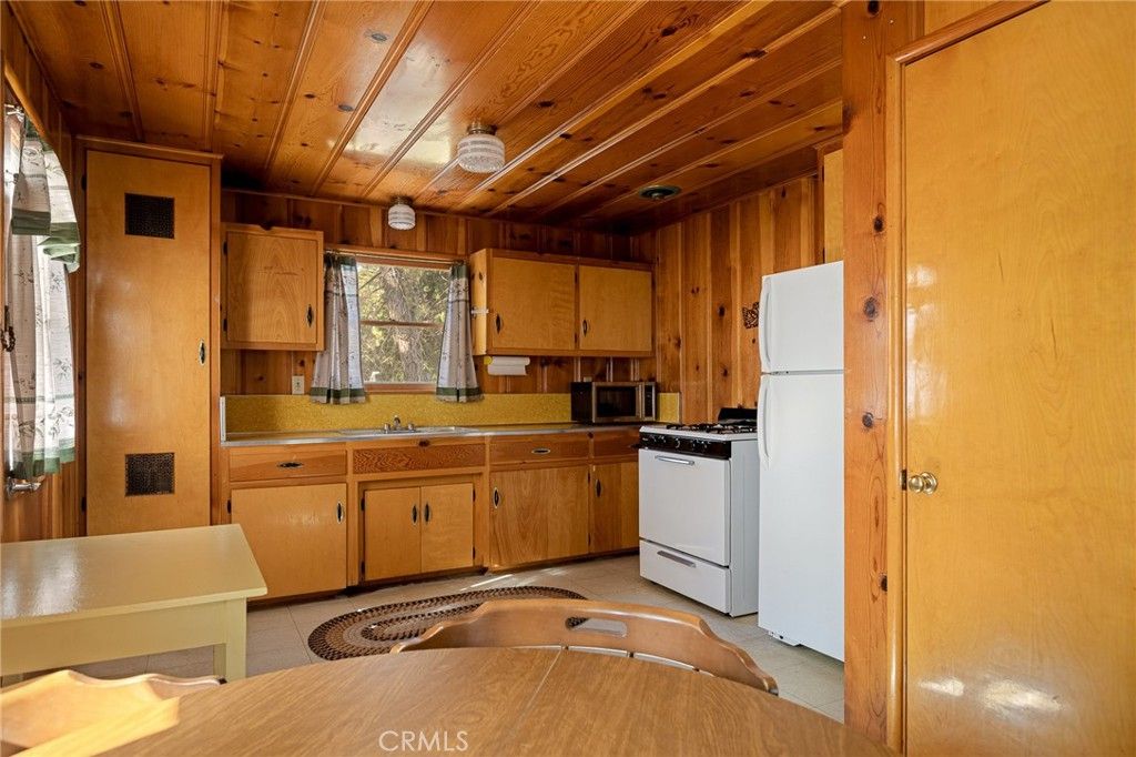 listing image 130723732221346211239