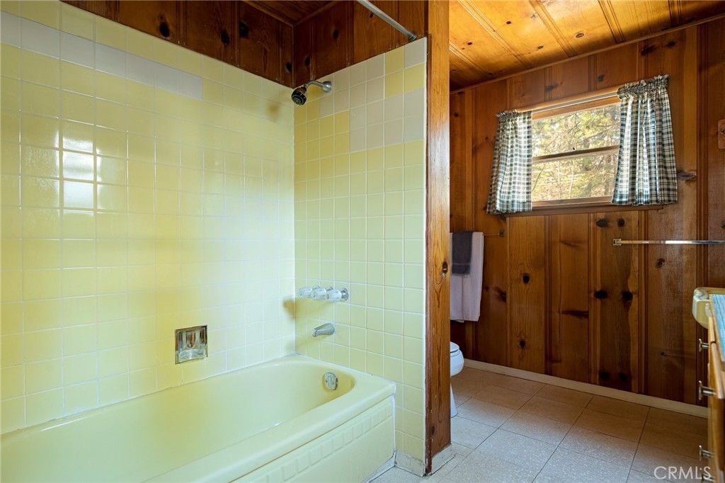 listing image 130723540016278448794