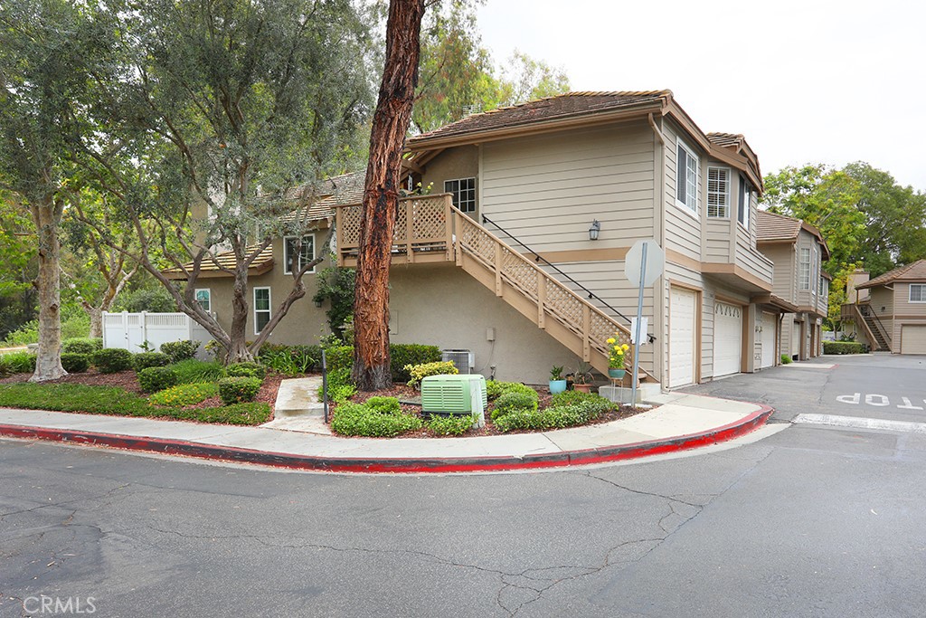 24441 Hillsdale 116