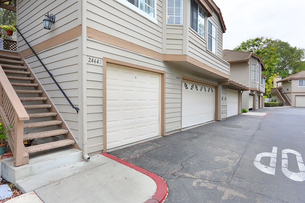 24441 Hillsdale 116