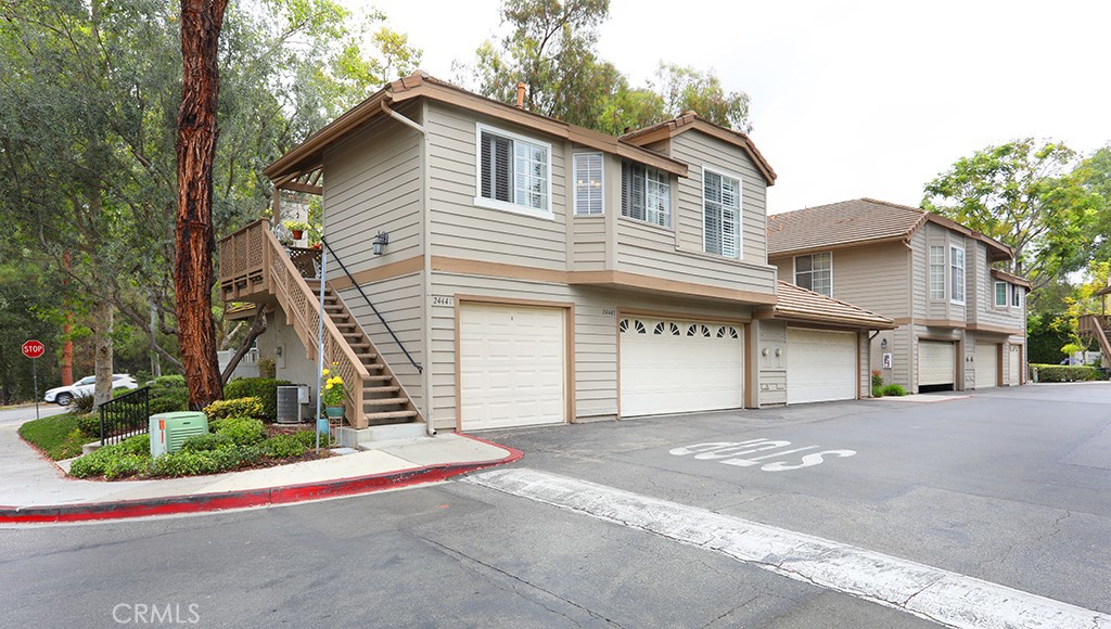 24441 Hillsdale 116