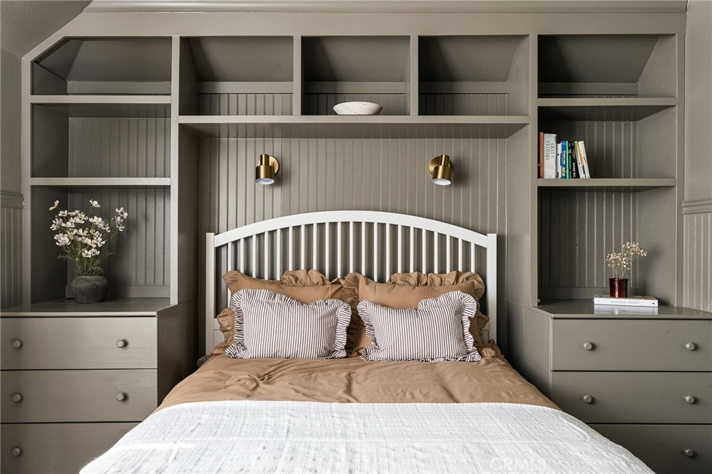 1157 Broadway Street