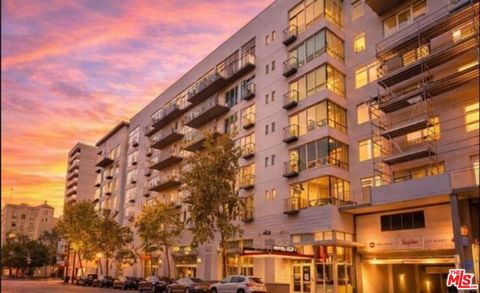 Photo of 645 W 9th Street #715, Los Angeles, CA 90015 (MLS # 26816247)