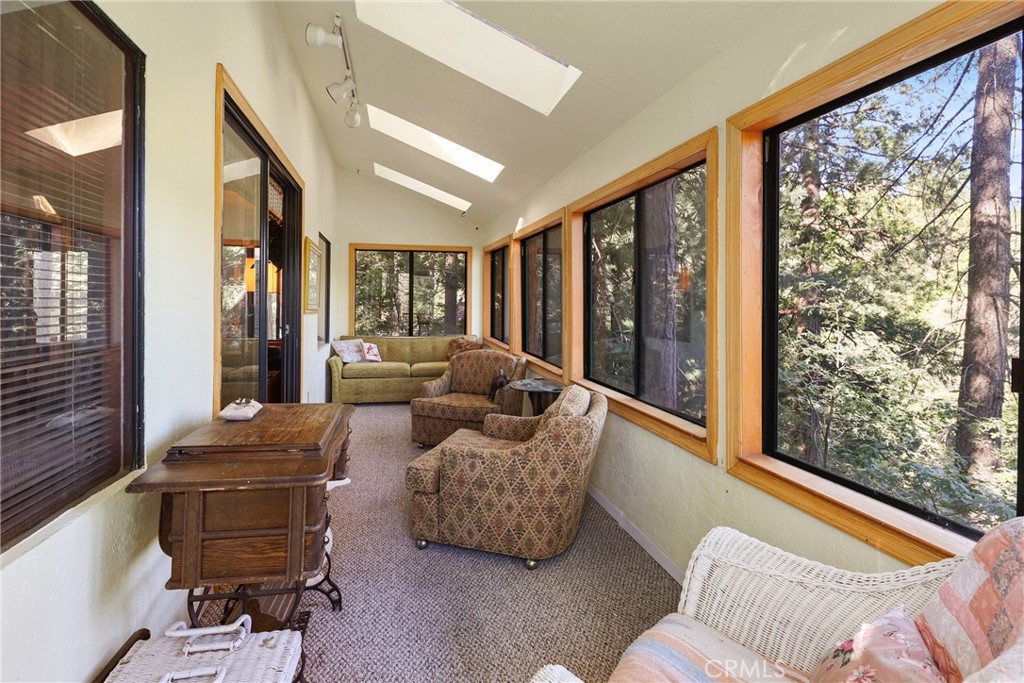 Twin Peaks (TWIN) - Residential