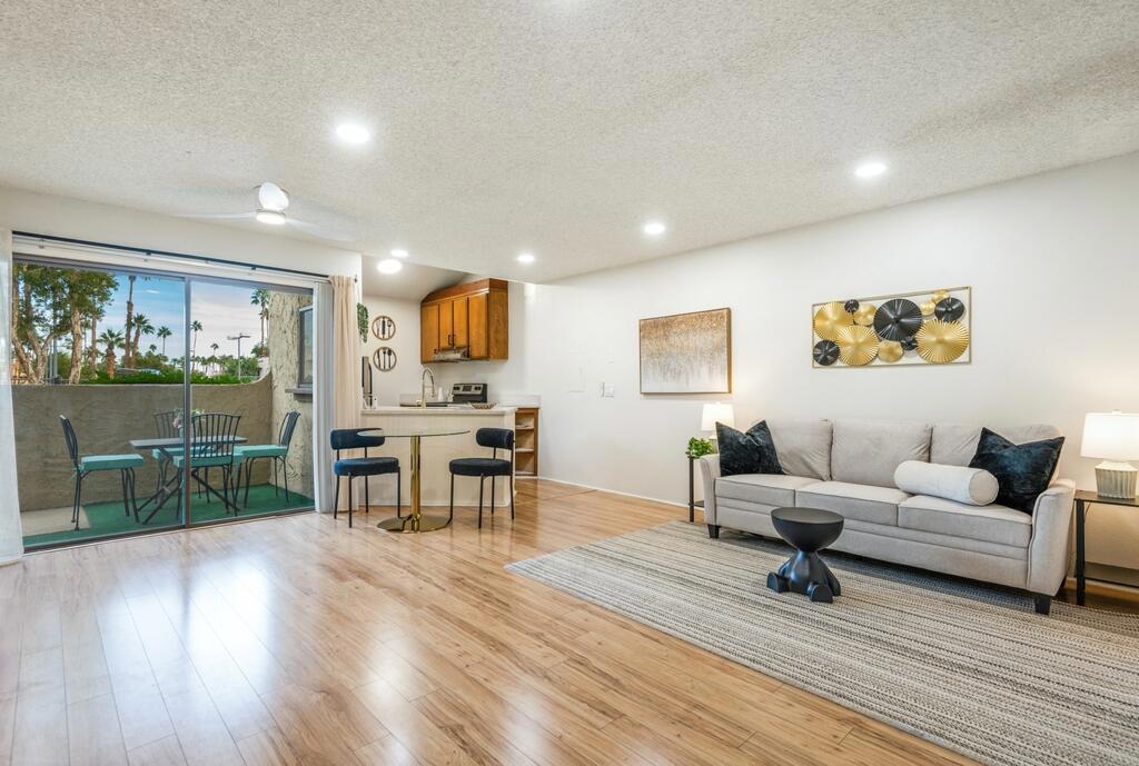 Palm Springs Golf & - Residential