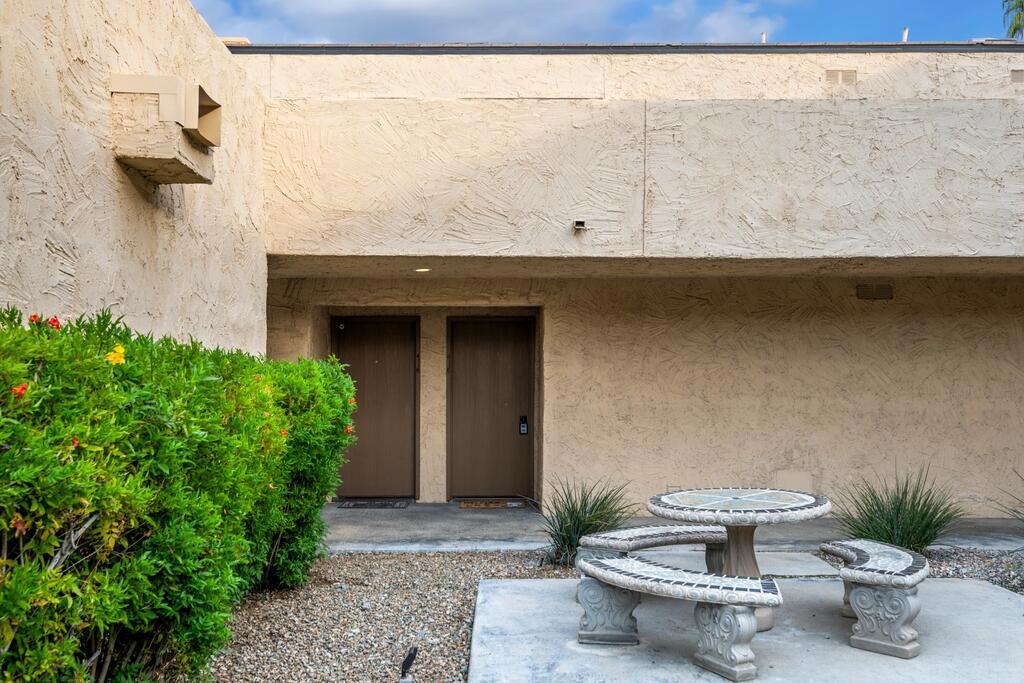 Palm Springs Golf & - Residential