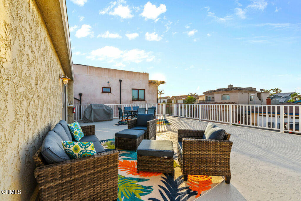 5003 Island View Street