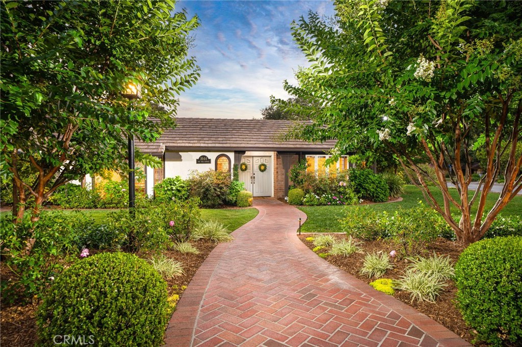1644 Oak Tree Terrace