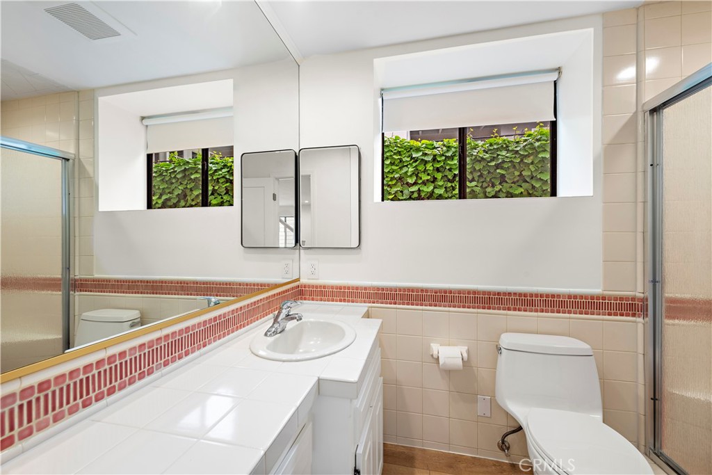 Corona del Mar South of PCH (CDMS) - Residential Lease