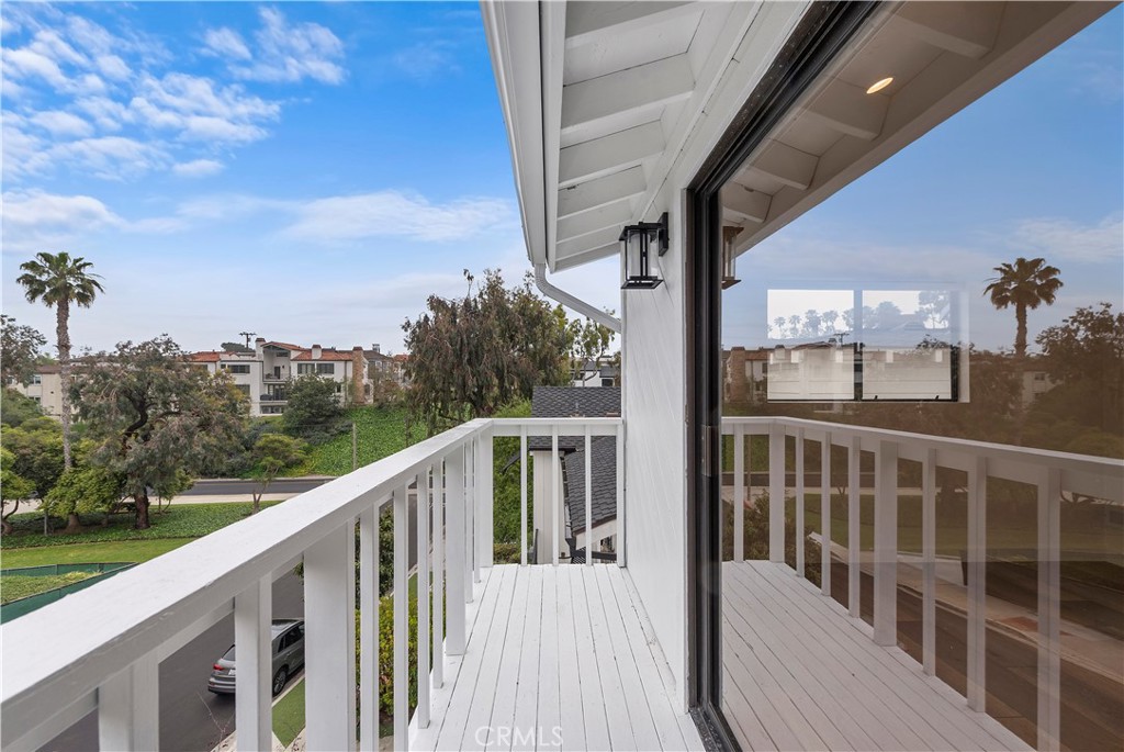 Corona del Mar South of PCH (CDMS) - Residential Lease